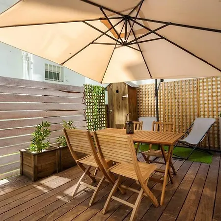 Special! 500m To Eiffel Tower: Duplex With Terrace Lägenhet Paris