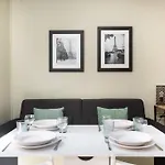 아파트 Special! 500m To Eiffel Tower: Duplex With Terrace 파리