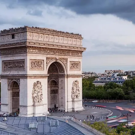 Special! 500m To Eiffel Tower: Duplex With Terrace * Parijs