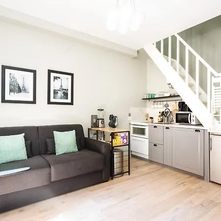 Appartement Special! 500m To Eiffel Tower: Duplex With Terrace Parijs